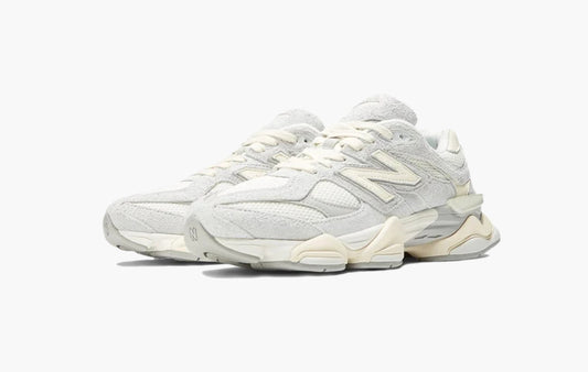 9060 "Quartz Grey"