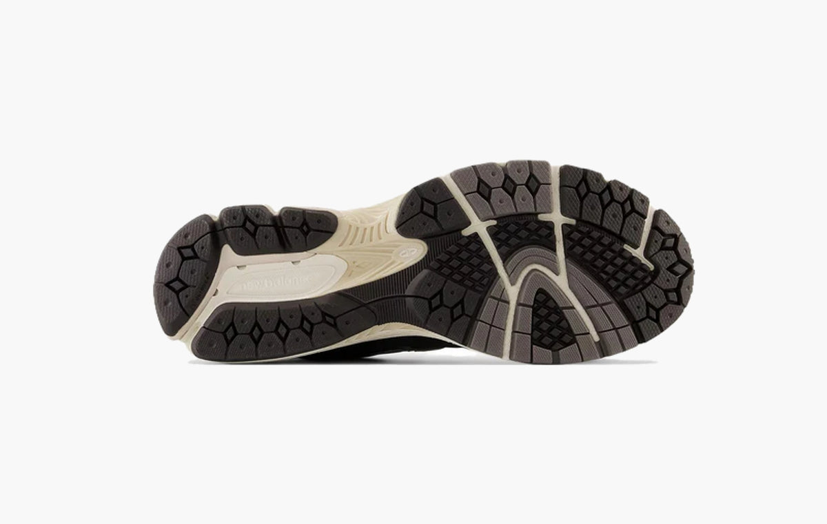 2002R "Black Castlerock"