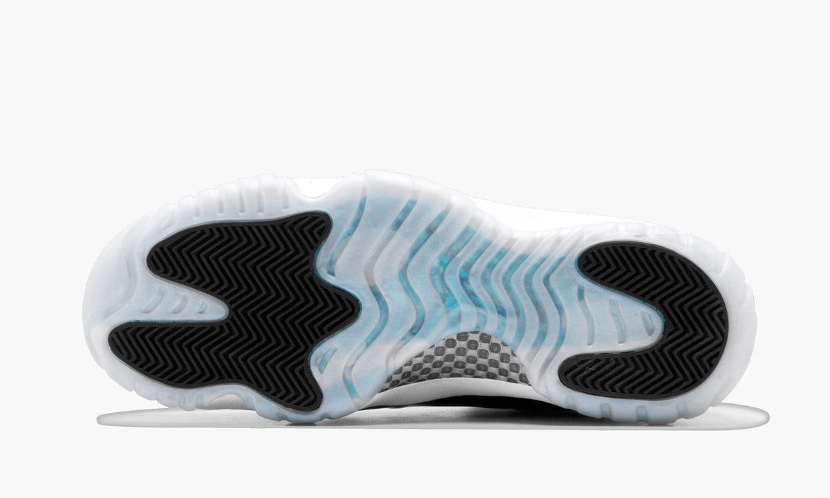 Air Jordan 11 Retro Low Easter Emerald - 528895 145