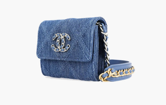 Chanel Classic Messenger 19 Denim Bag Blue | Sortage