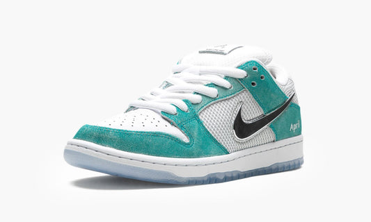 Nike SB Dunk Low April Skateboards - FD2562 400 | The Sortage