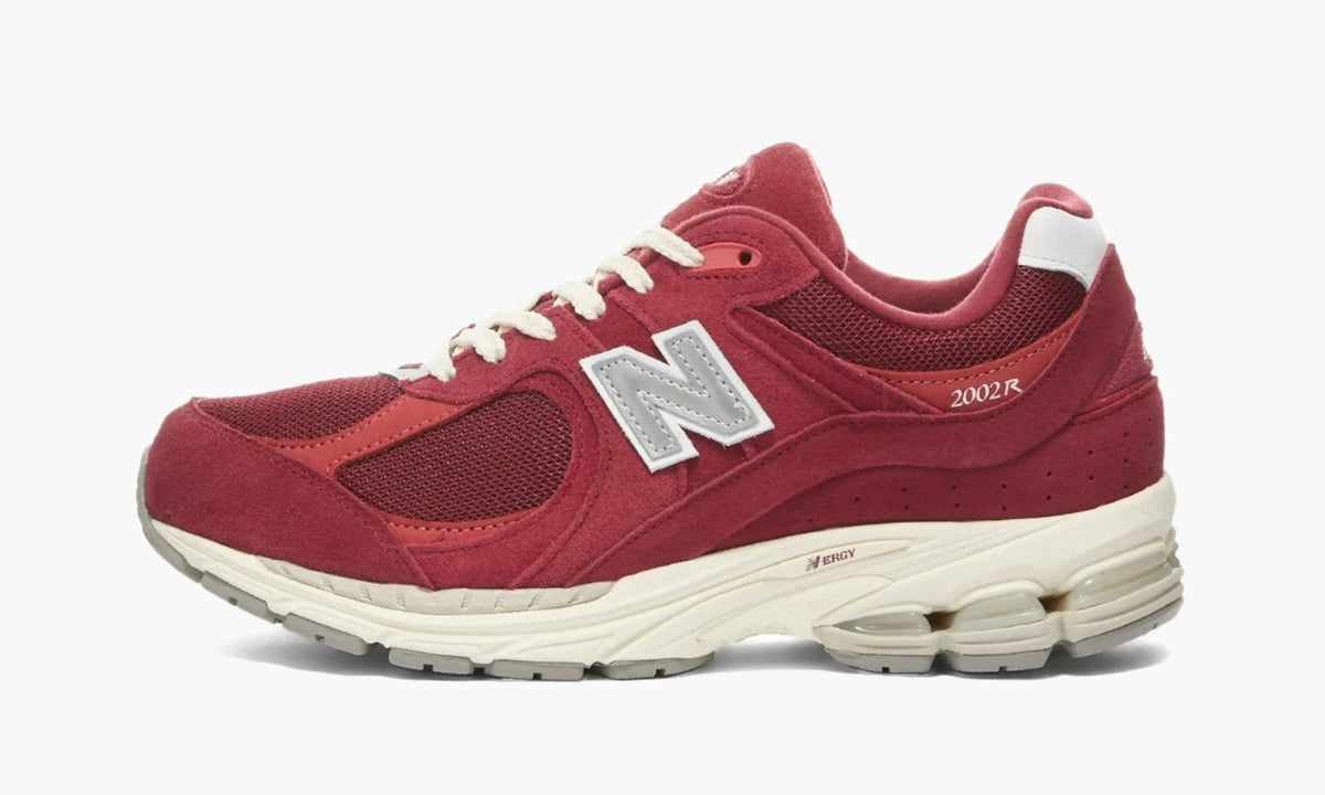 New Balance 2002R Bordeaux - M2002RHA | The Sortage