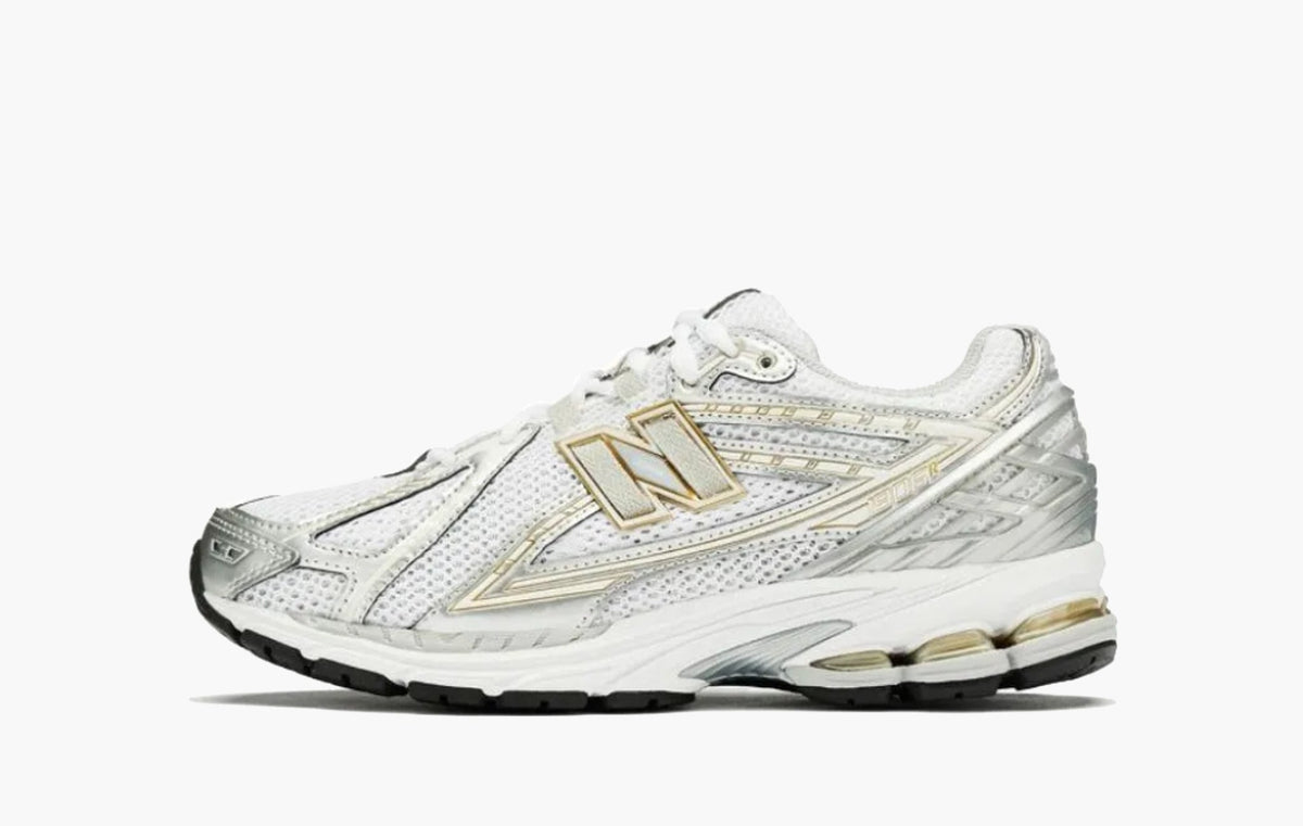 New Balance 1906R White Rain Cloud Silver Metallic - M1906RI | The Sortage