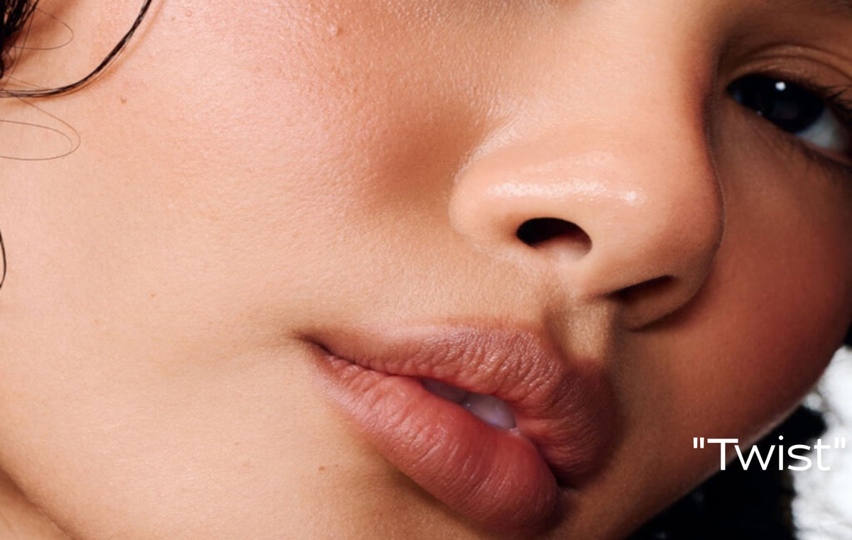 Peptide Lip Shape Twist