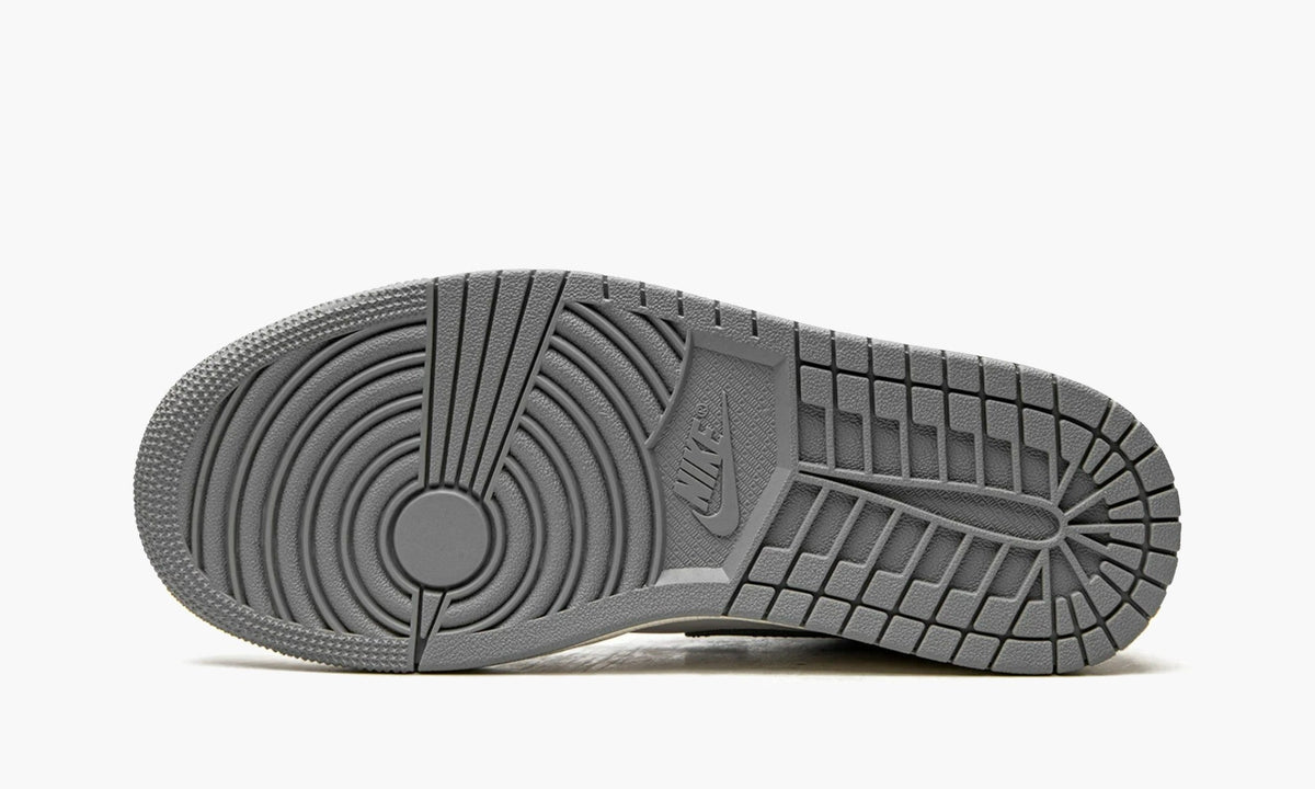 Air Jordan 1 Mid Neutral Grey - 554724 135 | The Sortage