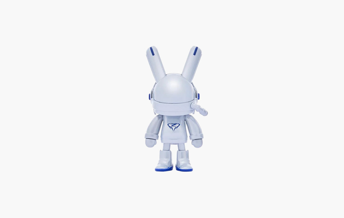 ROBBi x Zhou Guanyu Fashion Doll 100%