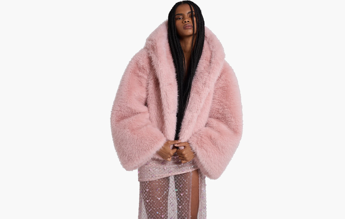 Mara Oversized Faux Fur Coat in "Pink"