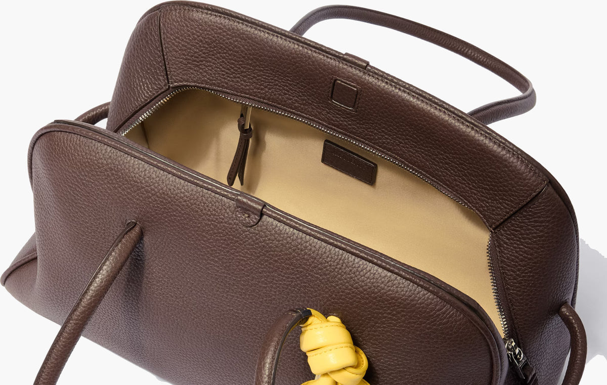 The Turismo Soft Bowling Bag "Dark Brown & Yellow Banana"
