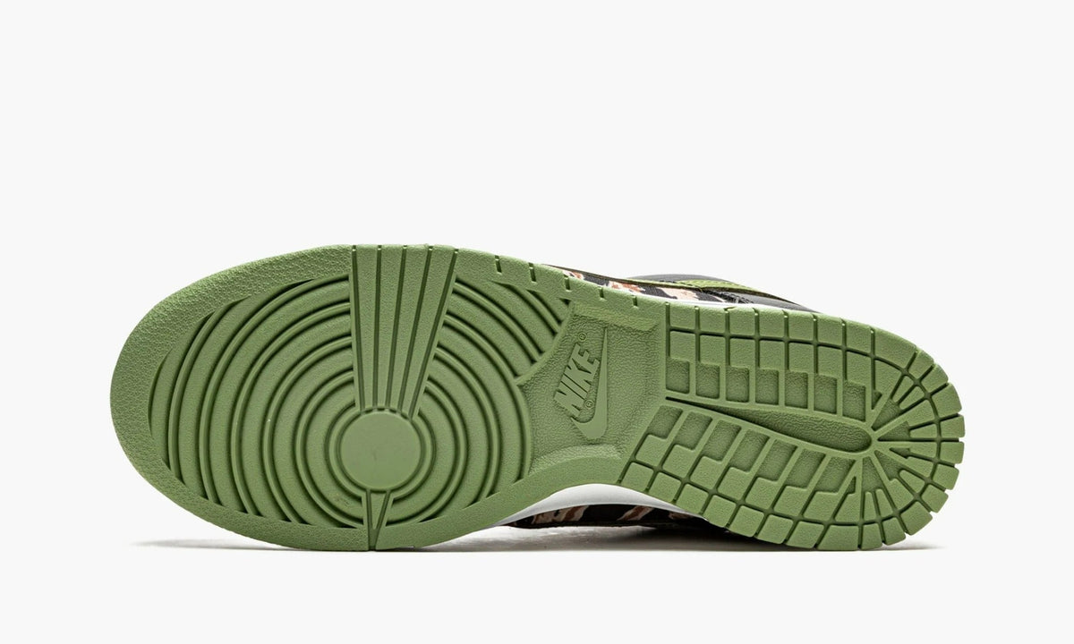 Nike Dunk Low Crazy Camo - DH0957 001 | The Sortage
