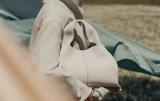 Numero Neuf "Edition Textured Chalk"