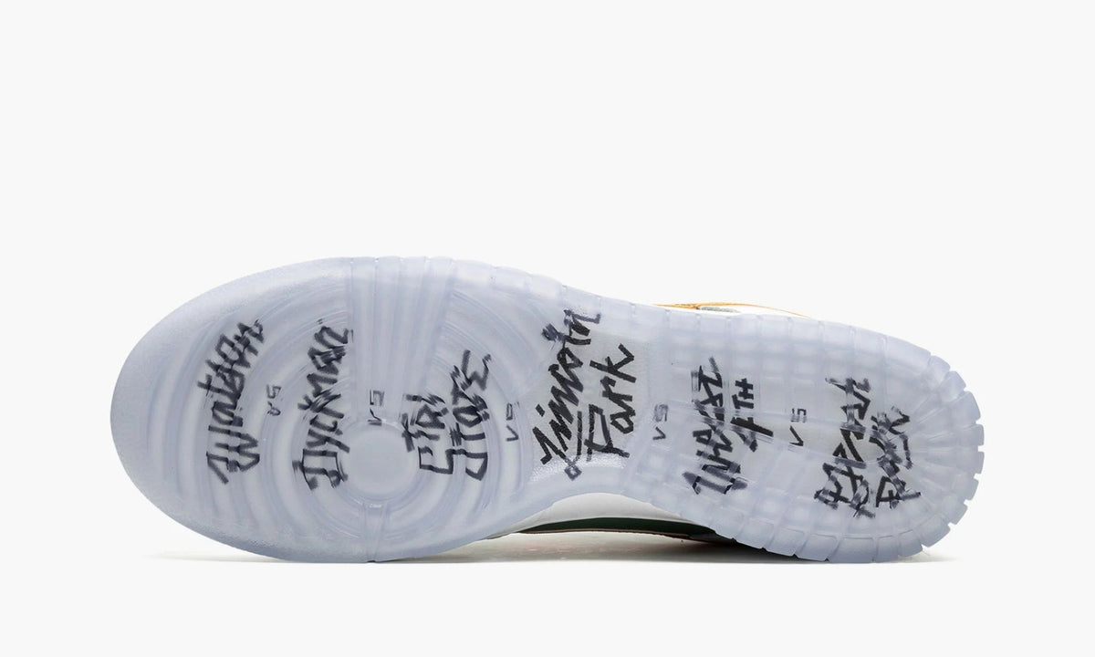 Nike Dunk Low SE NY vs. NY - DN2489 300 | The Sortage
