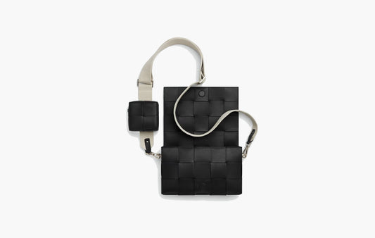 Cassette With Versatile Strap "Black"