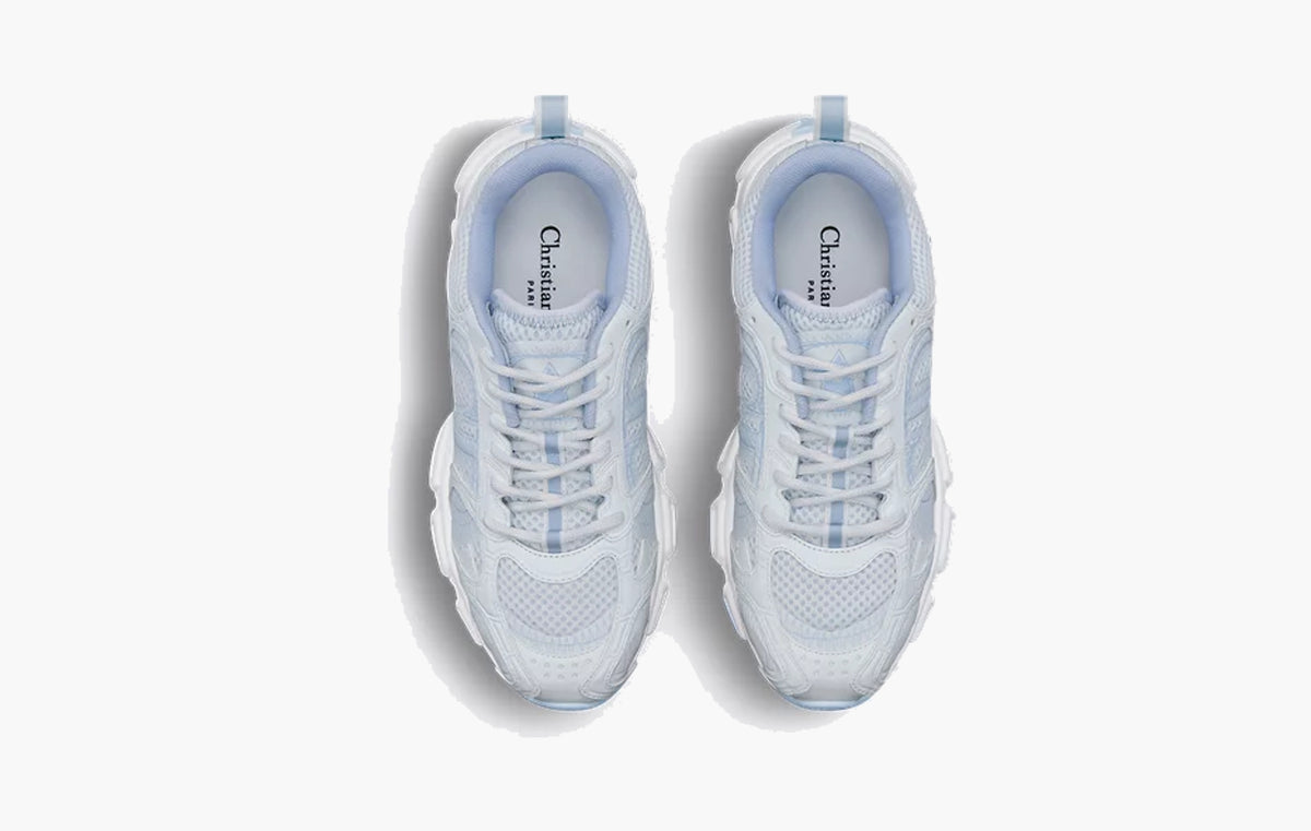 Chrono Sneaker WMNS "White and Sky Blue Mesh and Leather-Effect Panels"