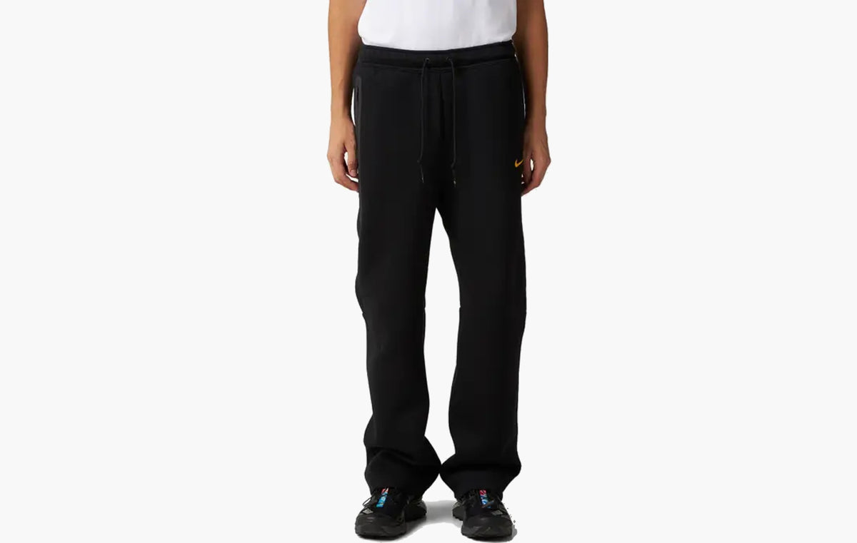 Tech Fleece Open Hem Pant "Black"