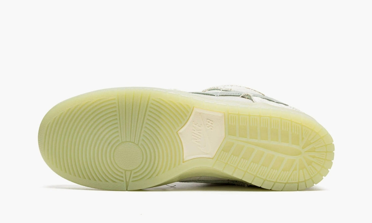 Nike SB Dunk Low Mummy - DM0774 111 | The Sortage