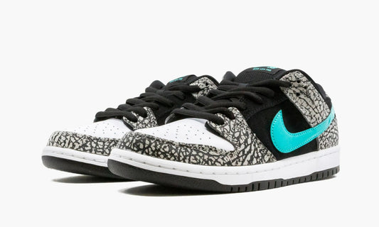 Dunk SB Low Elephant - BQ6817 009 | The Sortage