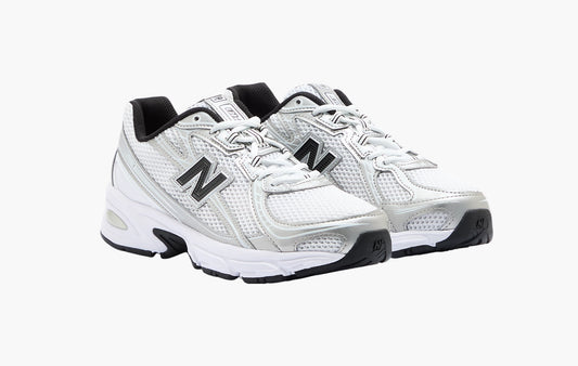 740 "White Silver Metallic Navy"