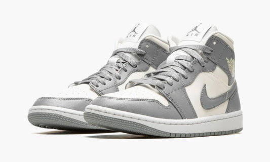 Air Jordan 1 Mid WMNS Stealth - BQ6472 115 | The Sortage