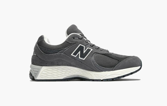 2002R "Monochrome Pack Grey"