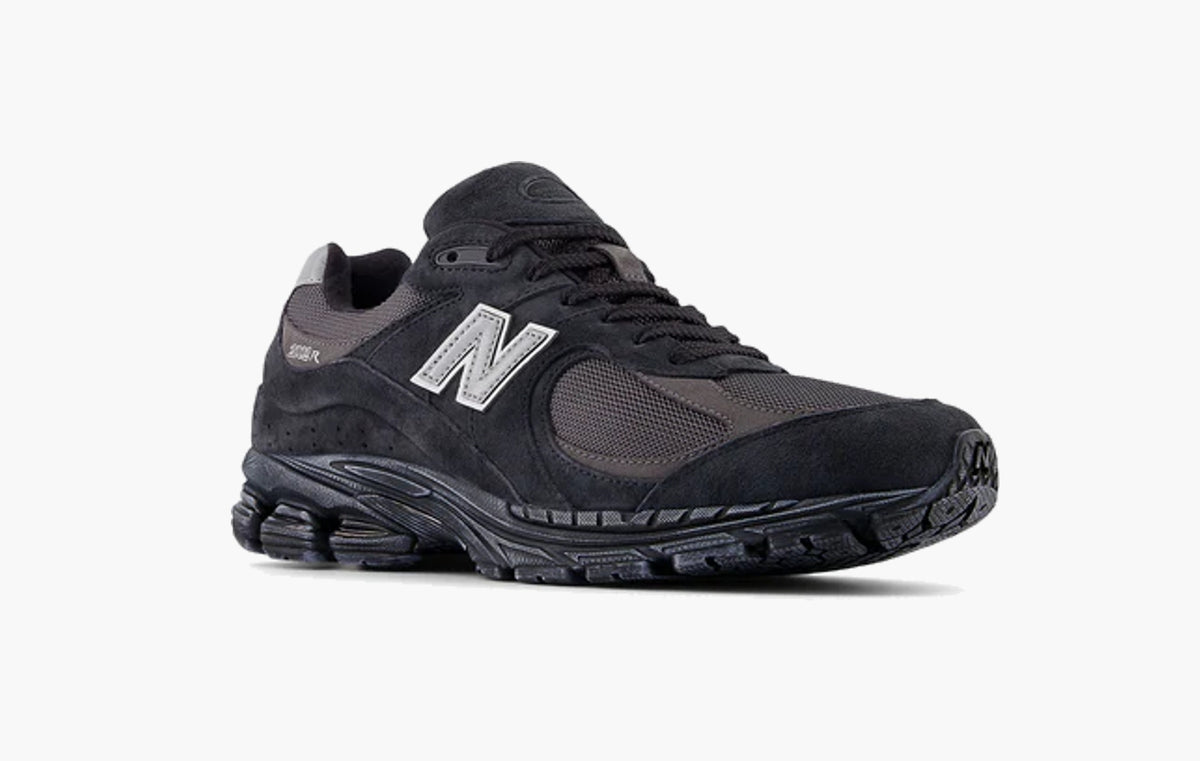 2002R "Vintage Black Grey"