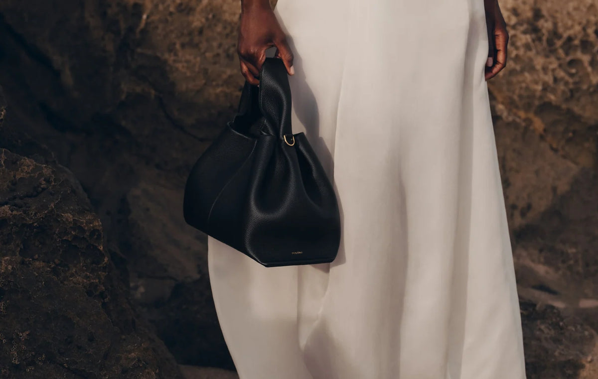 Numero Neuf "Edition Textured Black"