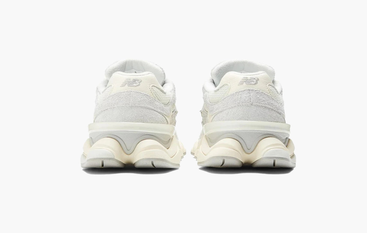 9060 "Quartz Grey"