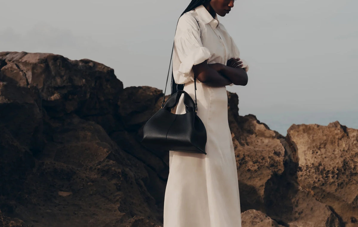 Numero Neuf "Edition Textured Black"