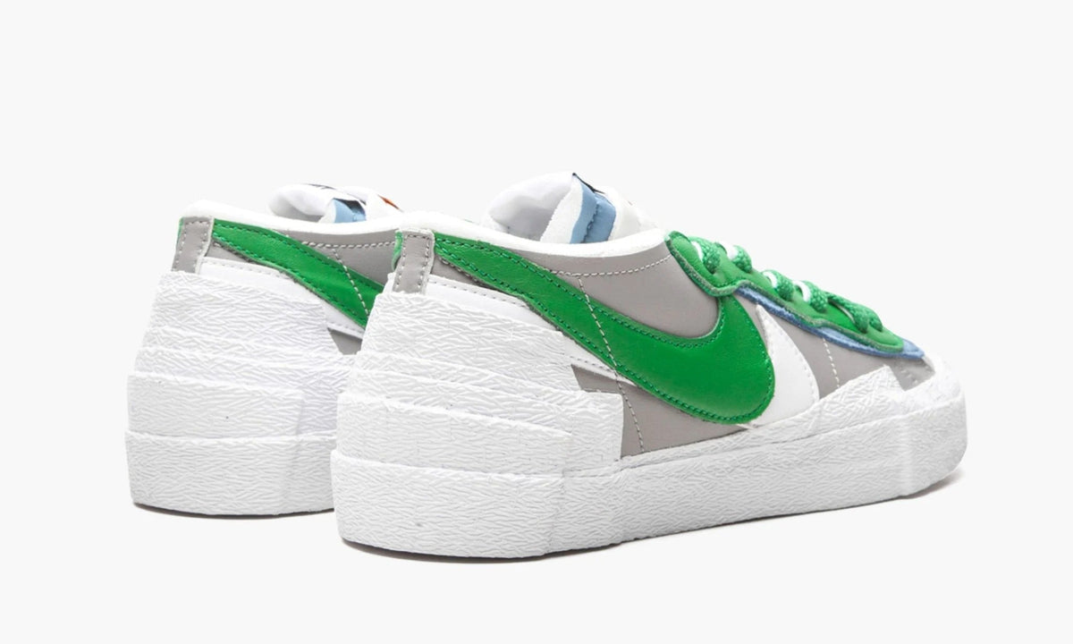 Blazer Low Sacai Classic Green - DD1877 001 | The Sortage