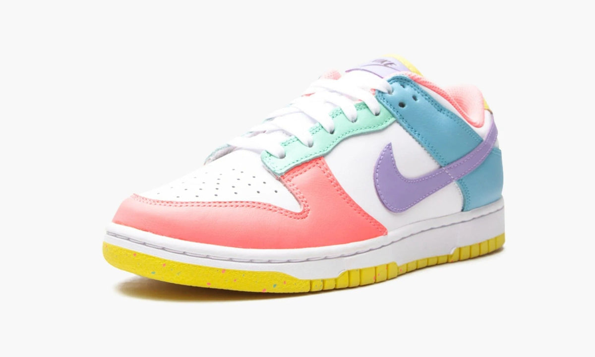 Dunk Low SE WMNS Easter - DD1872 100 | The Sortage