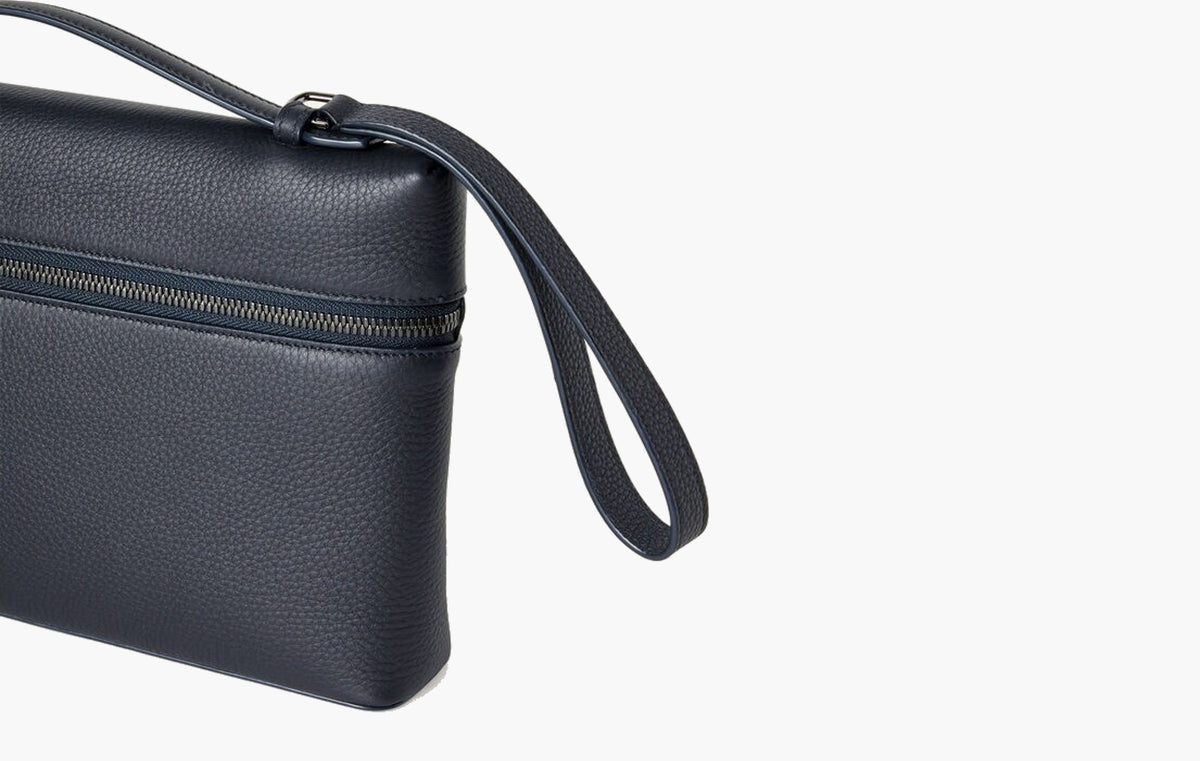 Extra Pouch L29 Grained Calfskin "Blue Navy/Onyx"