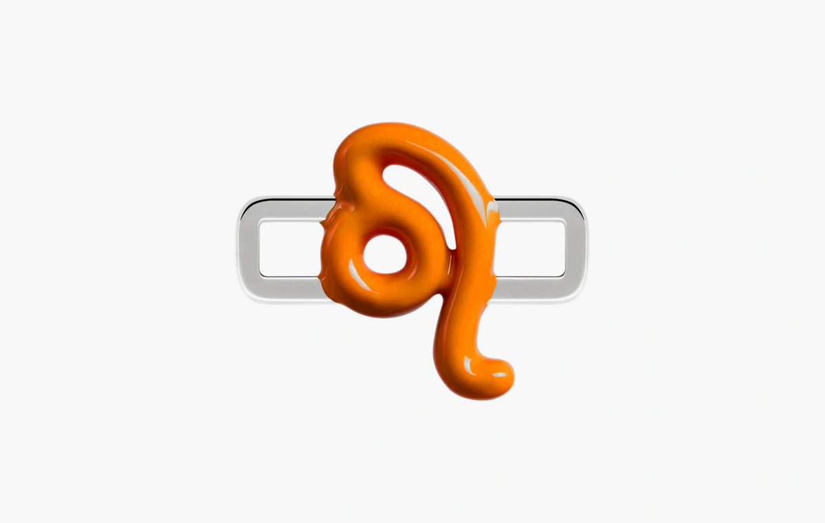 Leo Charm "Silver"