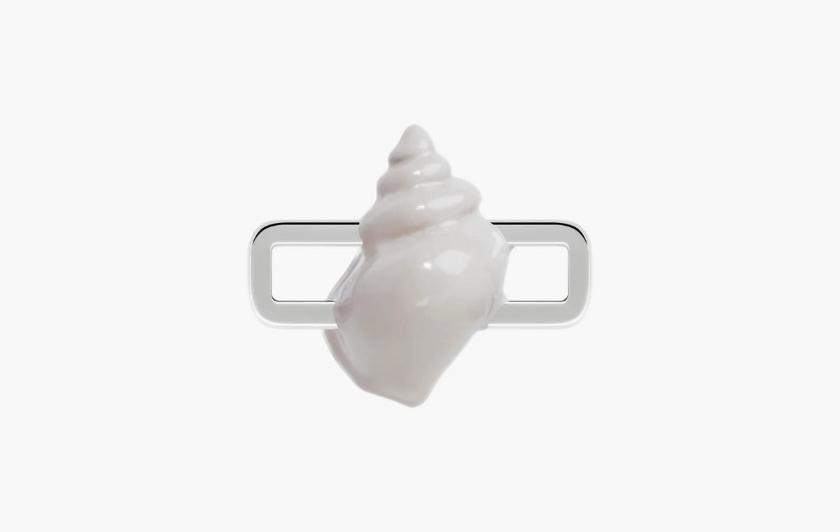 Shell Charm "Silver"