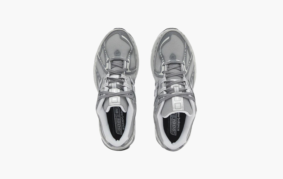 1906R "Concrete Harbor Grey"