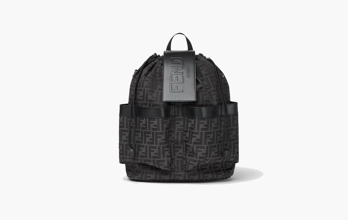 Strike Medium "Black"