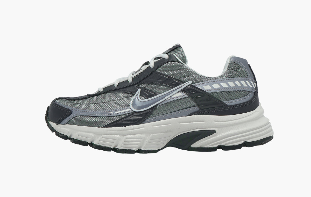 Initiator "Anthracite Metallic Cool Grey"