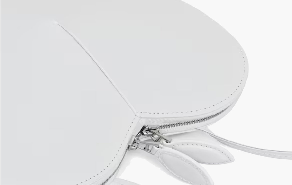 Le Coeur Handbag Made Of Luxury Calfskin "Optic White"