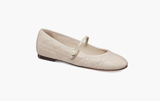 Ballet Flat WMNS "Light Biscuit Quilted Cannage Calfskin"