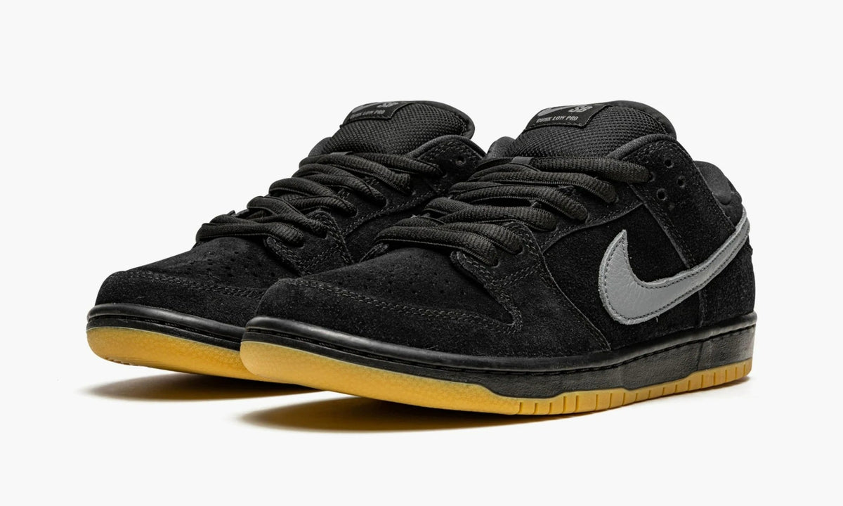 Dunk SB Low Fog - BQ6817 010 | The Sortage