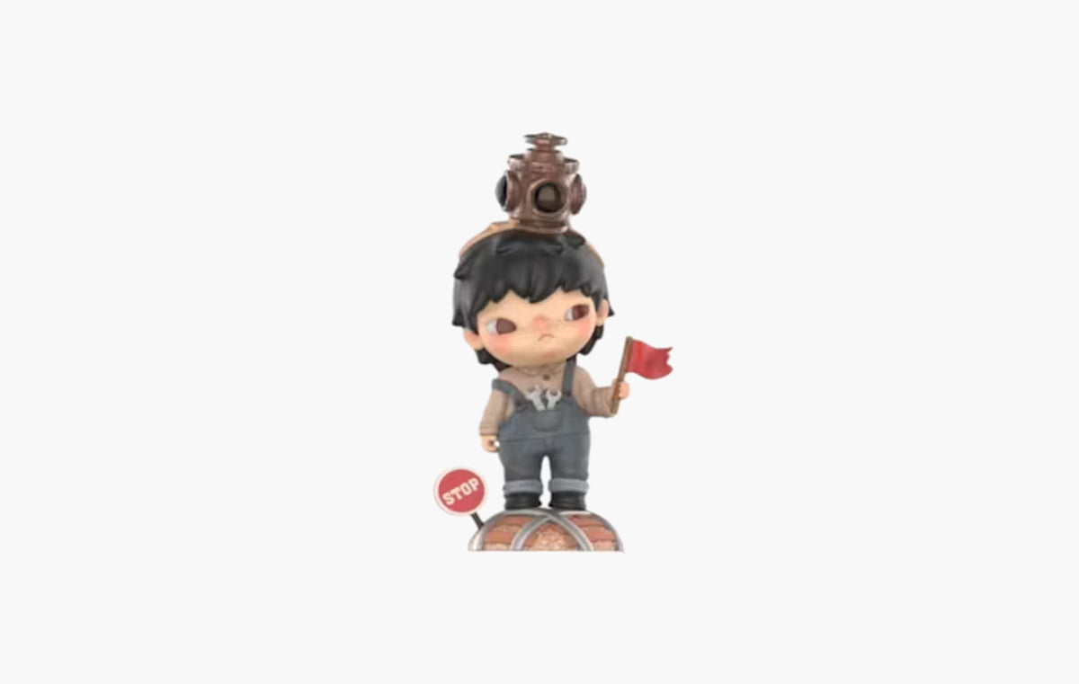 Hirono x Le Petit Prince Series The Switchman Figure