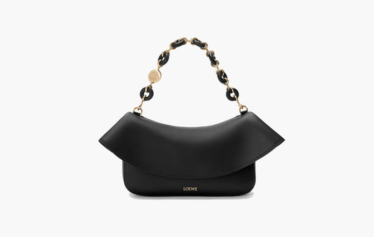 Medium Ola Bag In Smooth Calfskin "Black"
